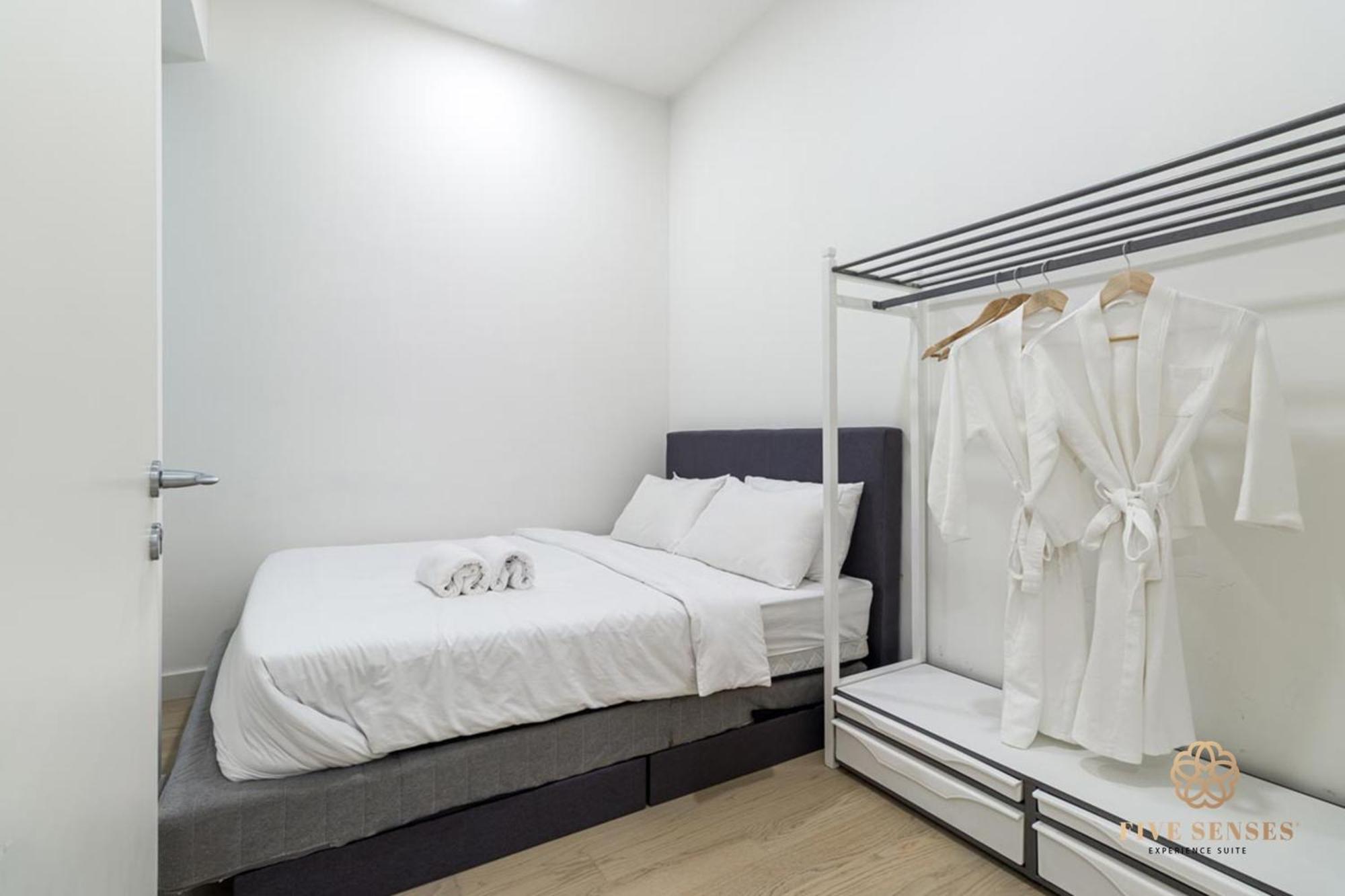 Viia Residence, Mid Valley Kl 쿠알라룸푸르 객실 사진