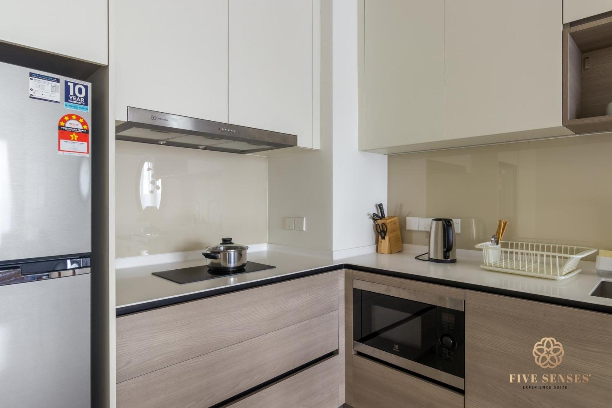 Viia Residence, Mid Valley Kl 쿠알라룸푸르 객실 사진